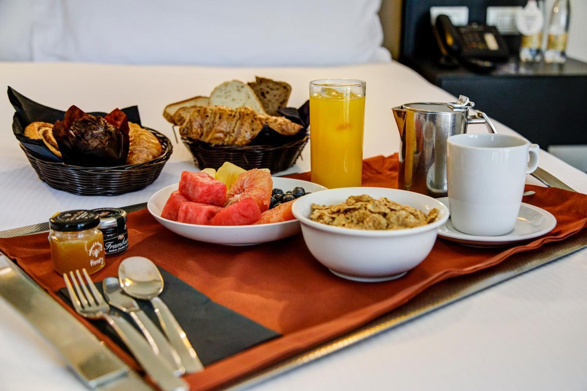 Hotel Doubletree By Hilton - Vitacura 4*